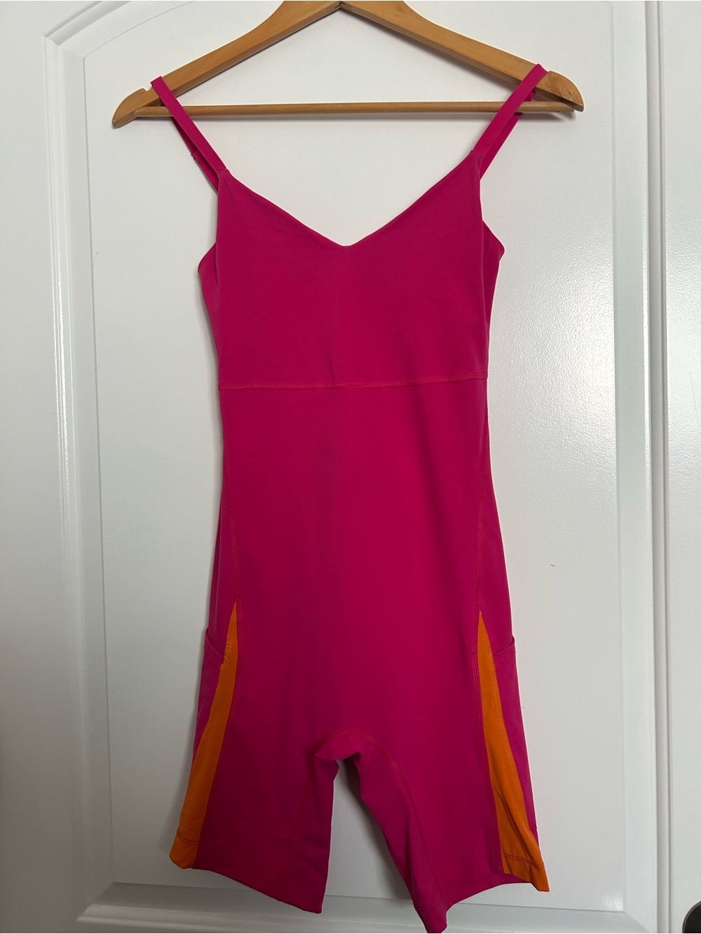 Outdoor Voices Zoom 8” Bodysuit Size XS Athleisure Chic Preppy Workout Tennis